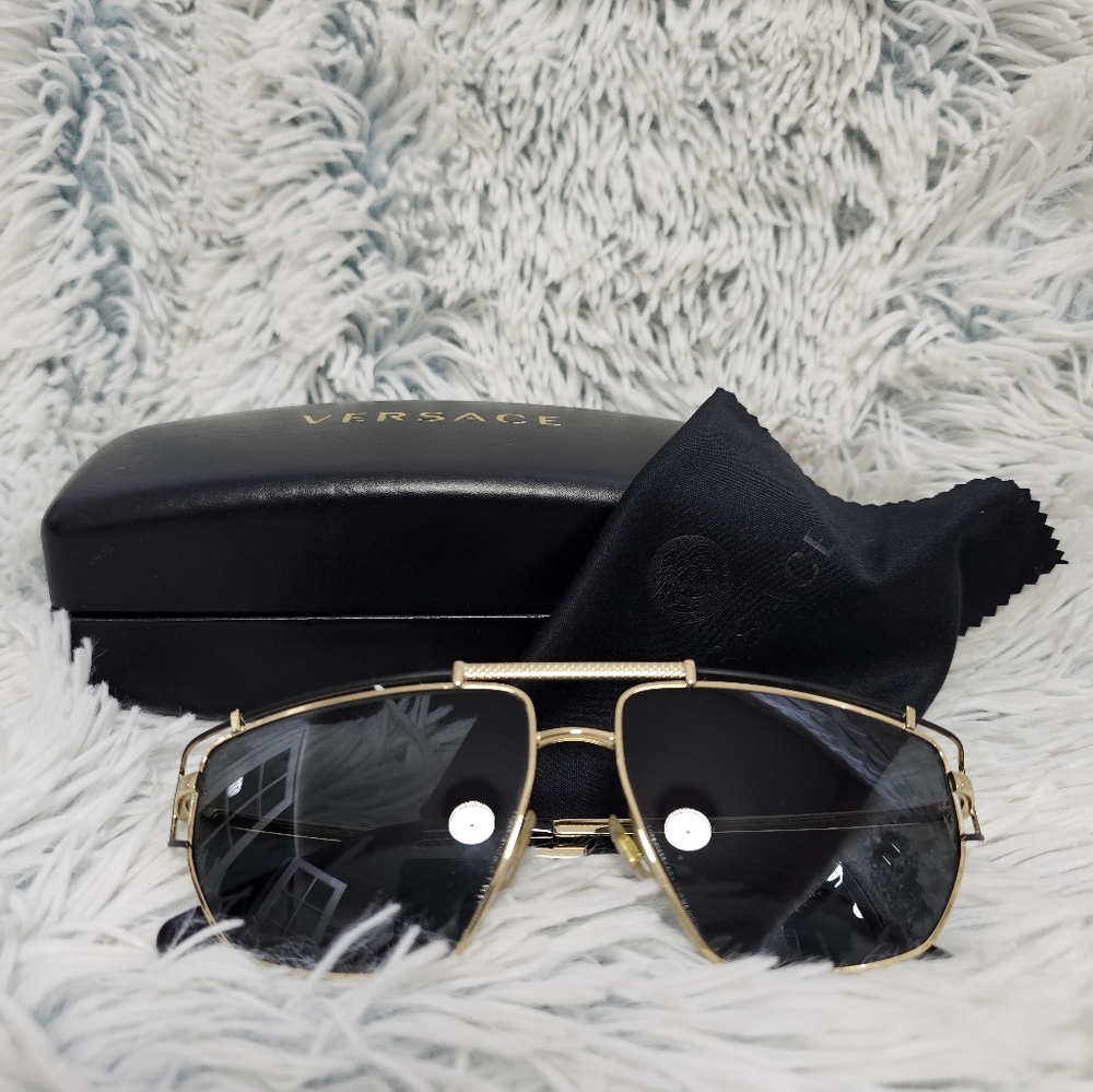 Versace sunglasses - Picture 2 of 9
